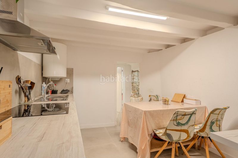 Foto d1b1fbe3-6881-4246-aabe-f9d4a28cb8c2. Casa adosada en Bordils