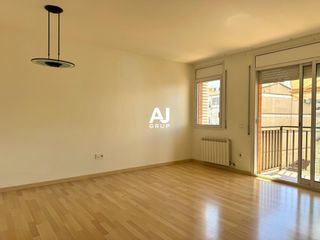 Location Duplex  Carrer macana-sta eugenia