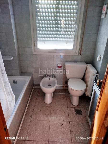 Foto afeecba6-4a47-4857-90f6-648f239438dc. Alquiler piso lagoas estudiantes en As Lagoas Ourense