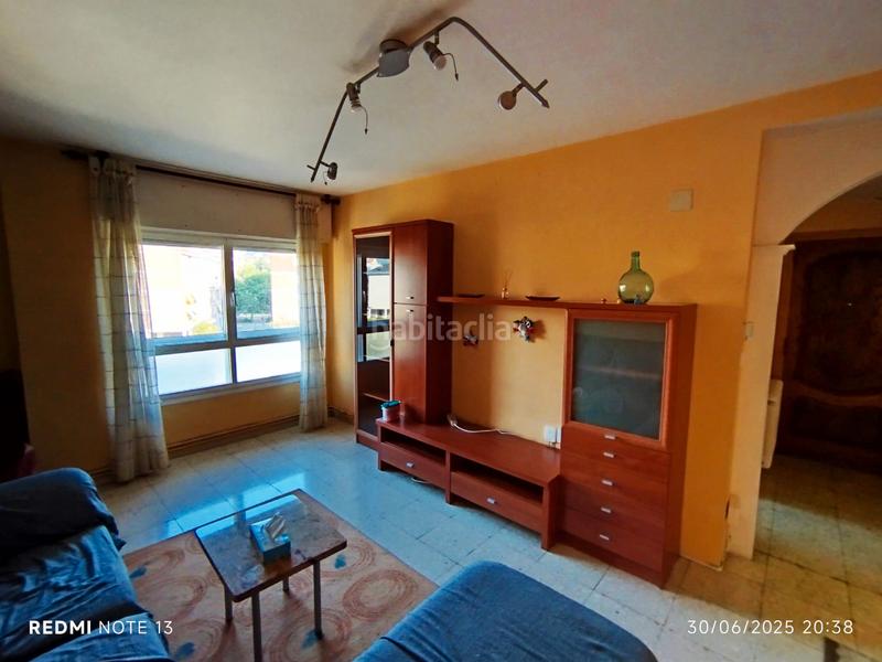 Foto b07d5277-d7bc-469a-af93-b6cd16f729e1. Alquiler piso lagoas estudiantes en As Lagoas Ourense