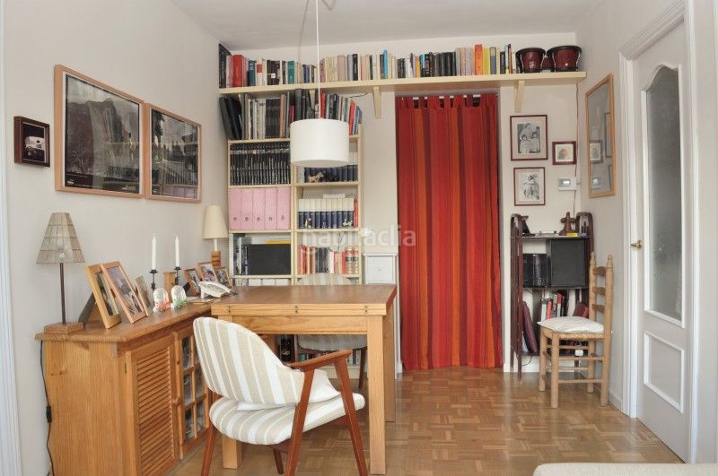 Foto 73e68764-7b81-4325-b093-fb52ba2362e4. Casa amb calefacció a Puerta Bonita Madrid