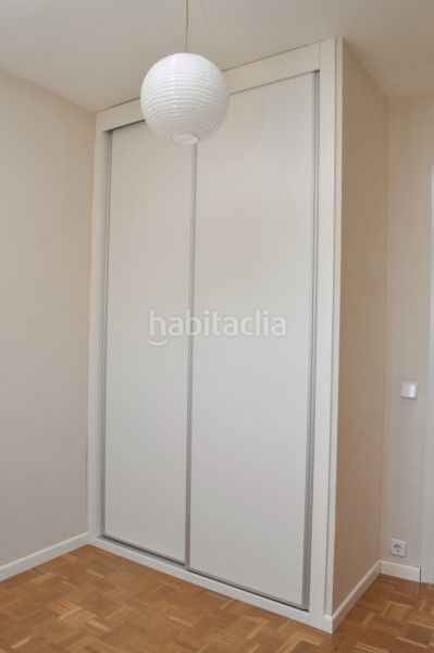 Foto d7630d1d-7f54-4fc1-98c9-f4d12d3c9d23. Casa amb calefacció a Puerta Bonita Madrid