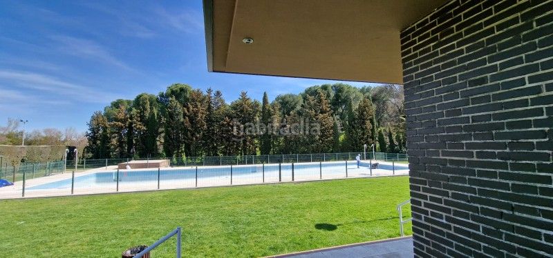 Foto 0d2f5866-518c-4cf5-85a4-773bfd88e7b5. Pis amb calefacció aparcament piscina a Aravaca Madrid