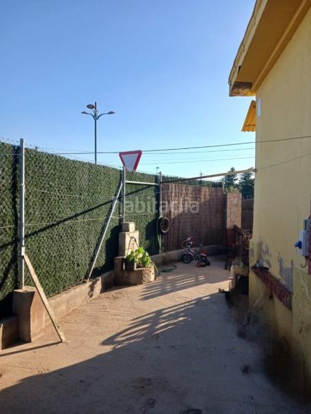 Foto a094177d-42e9-49ea-8c3e-74bb3cc537a2. Casa  en venta en navatejera, león en Villaquilambre