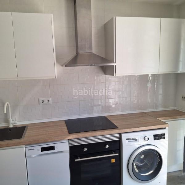 Foto c4aade70-8f45-4ee1-ba12-285a7a382a4b. Estudi a calle de isabel patacón 2 a Buena Vista Madrid