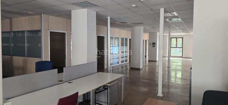 Foto 08d6c22b-a2f1-4057-8518-bdd68c9e0ad2. Oficina a calle de san sotero 11 a Simancas Madrid