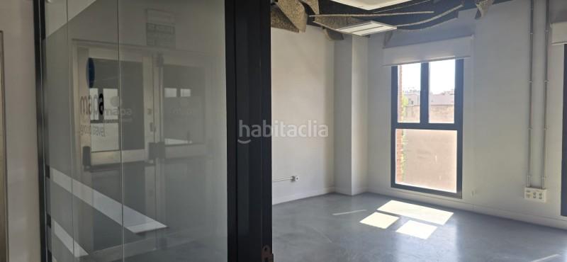 Foto f0a3aab6-8b90-421a-99e7-69d1cf2b3fd1. Oficina a calle de san sotero 11 a Simancas Madrid