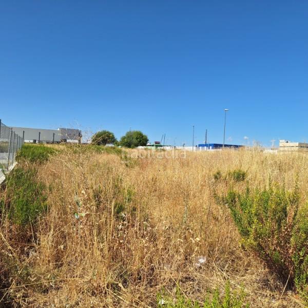 Foto e394349e-07ca-44c0-af56-fe0730a542f7. Solar industrial  en venta en , madrid en Leganés