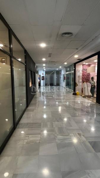 Foto 8a8fc789-906d-42b8-b636-1d0c9d24ae31. Local commercial dans avenida del príncipe de asturias 129 dans Villaviciosa de Odón