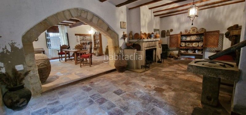 Foto 1f7f2f4f-bf14-4e29-8e56-0a971d055c20. Masia amb calefacció a Rubielos de Mora