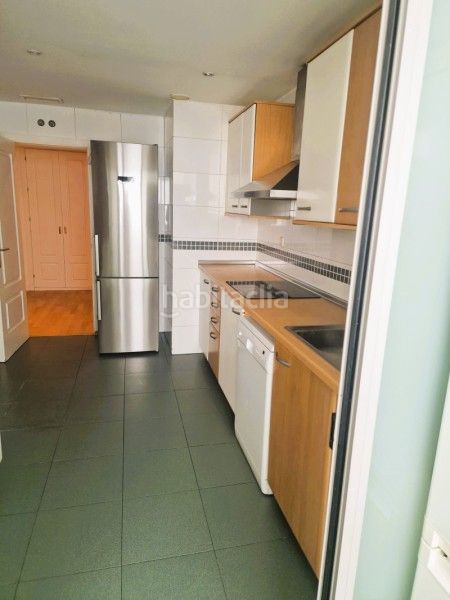 Foto 4cafe782-35c7-4293-bd3e-2466d3d8ad61. Pis amb calefacció aparcament piscina a Corralejos-Campo de las Naciones Madrid