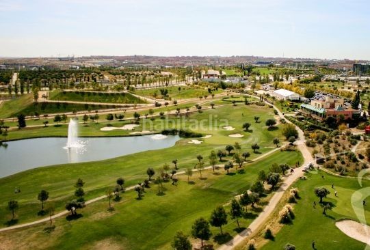Foto 538508b9-3935-4b29-a3e2-2a3fa849f688. Pis amb calefacció aparcament piscina a Corralejos-Campo de las Naciones Madrid