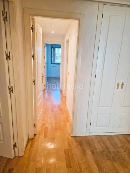 Foto c5576ef8-5fb7-4a9d-8053-79f9d1bc1b43. Pis amb calefacció aparcament piscina a Corralejos-Campo de las Naciones Madrid