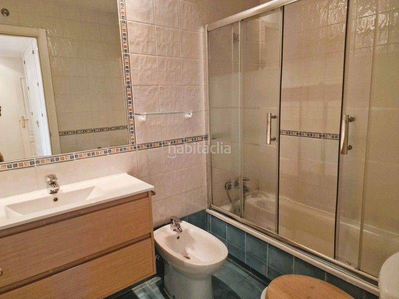 Foto e98de93e-ff01-4e70-a6e7-ccbb2ecc4b23. Pis amb calefacció aparcament piscina a Corralejos-Campo de las Naciones Madrid