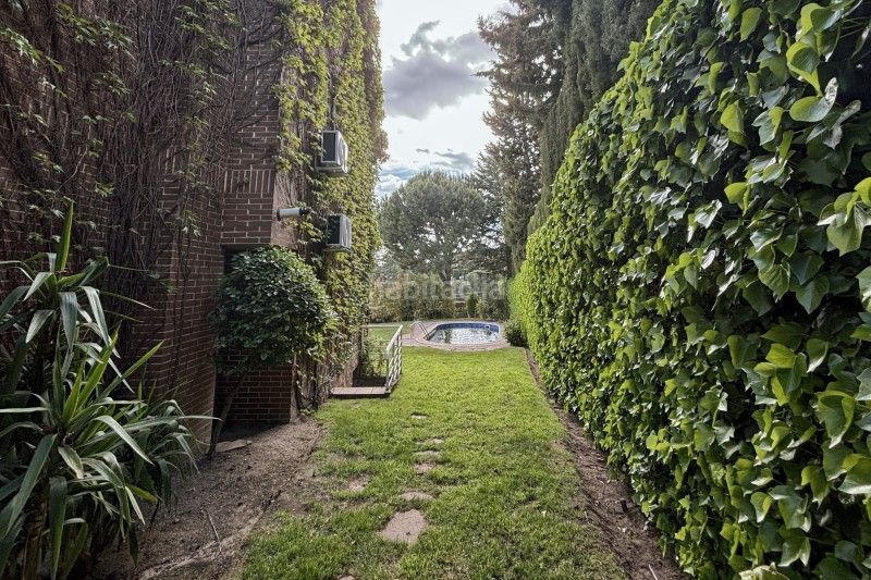 Foto ab07b71d-bc5d-44a3-ae7c-b258f51dcf4d. Casa a calle monte alto 45 a El Monte Torrelodones