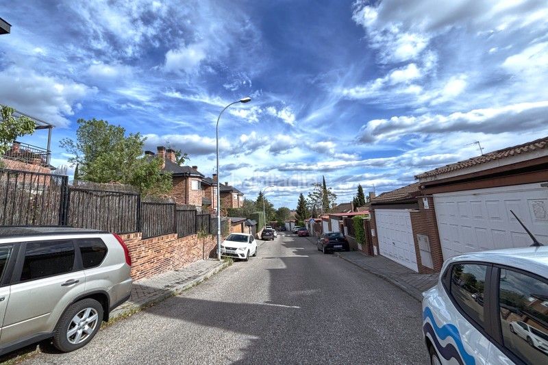 Foto d0c37ca2-8a8a-4f4b-99fd-69ddadf284b7. Casa a calle monte alto 45 a El Monte Torrelodones