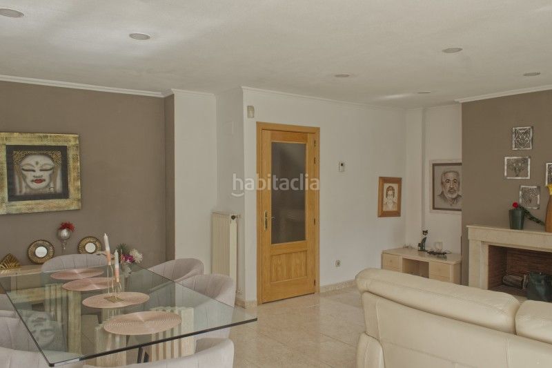 Foto d59c24a0-b1e9-4d93-b4f1-be166c7370ae. Casa a calle monte alto 45 a El Monte Torrelodones