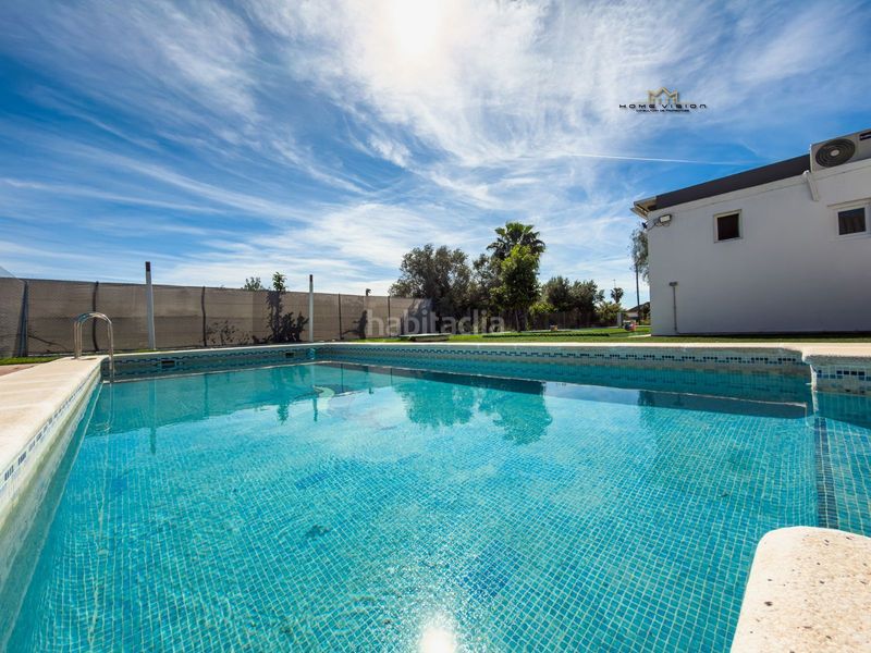 Foto c829f286-0165-4a34-9817-f89a85718080. Xalet amb aparcament piscina a Caballero Bonald-S. José Obrero-Guadalcacín Jerez de la Frontera