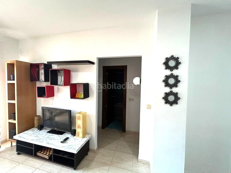 Foto 9ba86104-c336-4c57-9566-63d72bd5ce87. Piso acogedor piso amueblado a solo 200 metros de la playa en Adra