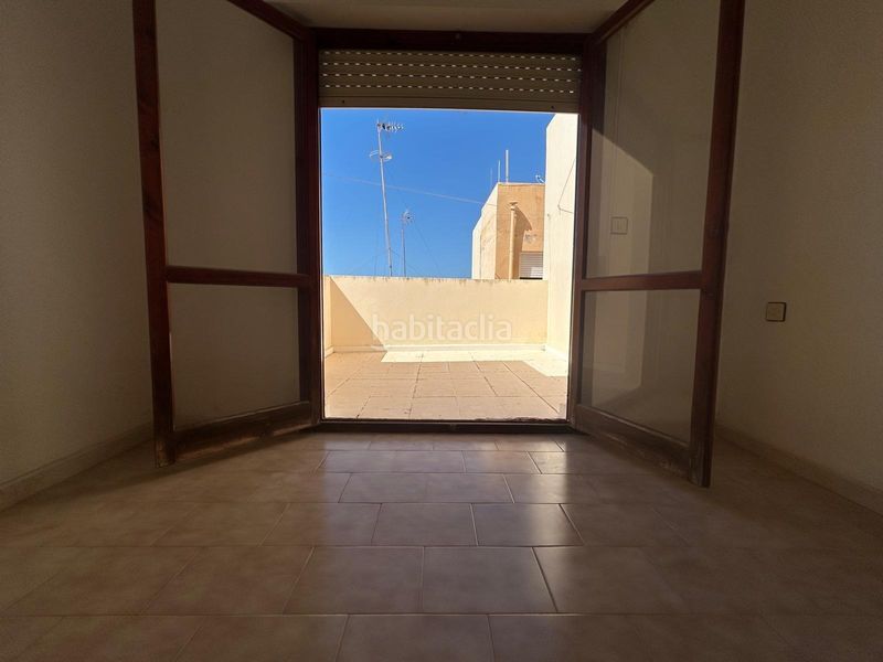 Foto 6fb0fbc1-6146-48b7-a627-7825dd66d4ba. Casa amplia casa tipo dúplex en el corazón 145,000 en Adra