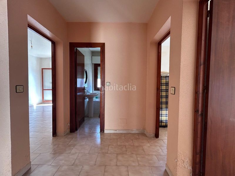 Foto aacf5c04-0376-42f1-ab0f-360ca4cb7944. Casa amplia casa tipo dúplex en el corazón 145,000 en Adra