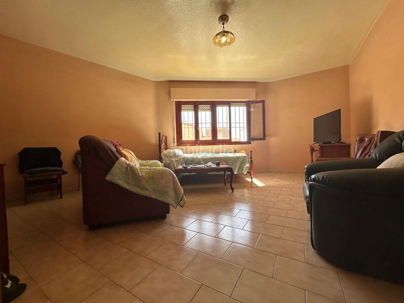 Foto ed24df2a-3c1e-4544-954a-da574d64b511. Casa amplia casa tipo dúplex en el corazón 145,000 en Adra
