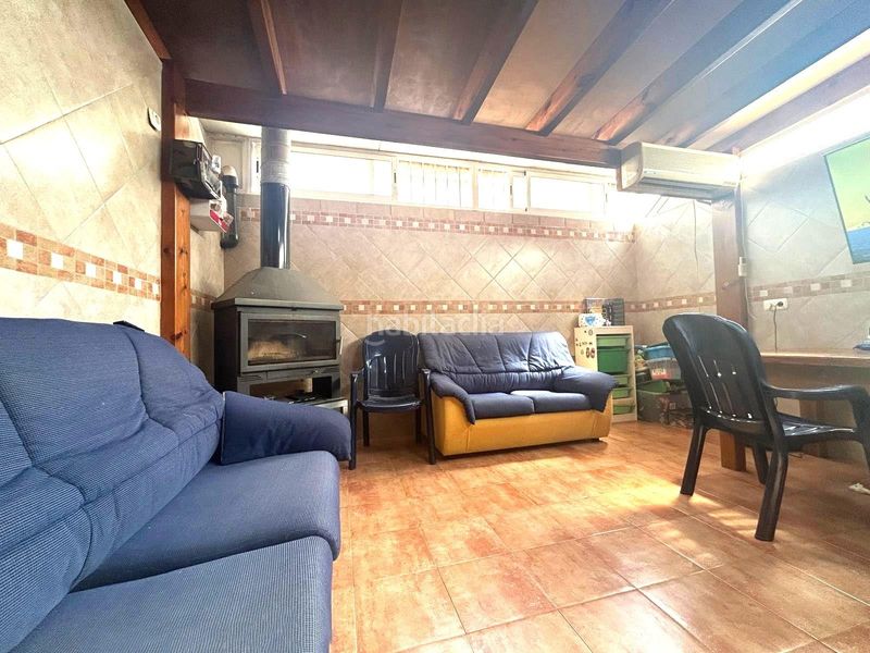 Foto f4769410-2014-4c40-a869-2c48097607de. Casa amb aparcament a Plaza de la Luz Ejido (El)