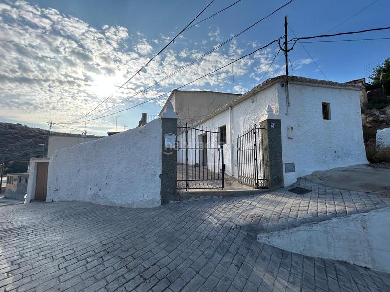 Foto 8a6fa531-07f5-4c3a-9697-c6cfbf139b83. Casale in Berja