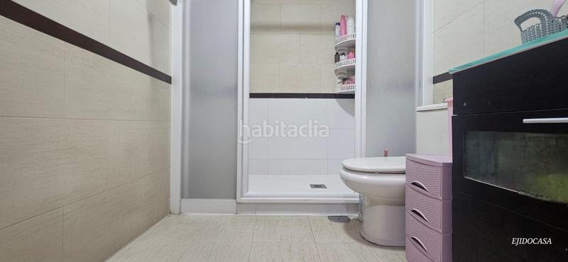 Foto c735944b-41ea-43e2-a134-1edf6e3bd92e. Piso última planta, máximo confort ático amueblado en el ejido en Ejido (El)