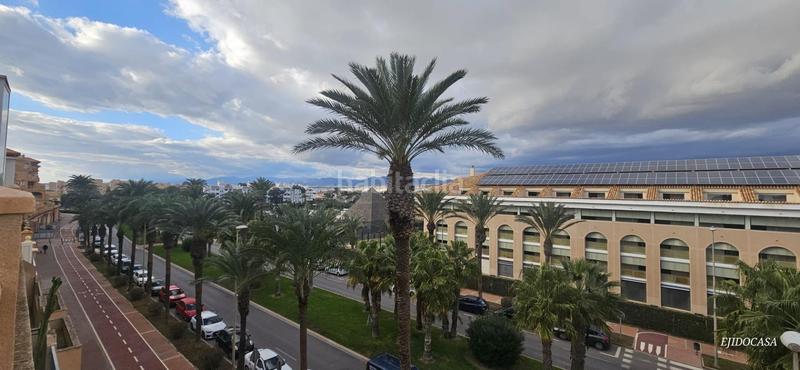 Foto 486a7e3b-bedb-486b-a111-f007cfafc827. Flat with parking pool in Almerimar Ejido (El)