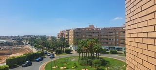 Appartement à Plaza de la Luz. Piso a pocos metros de el corte inglés