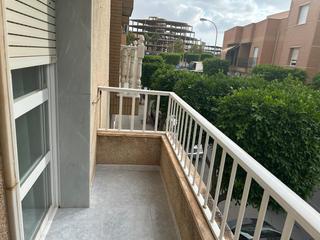 Maison à Ejido centro. Amplio tríplex en ejido norte con local comercial y gran terraza