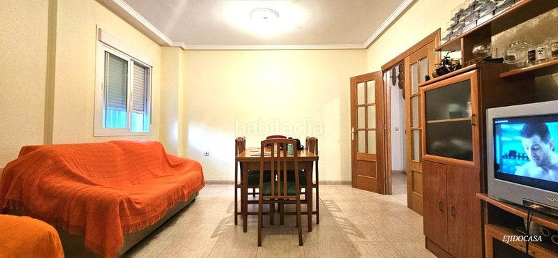 Foto 4d902547-67f5-4026-9361-30dedbf6f421. Casa adossada amb aparcament a Berja