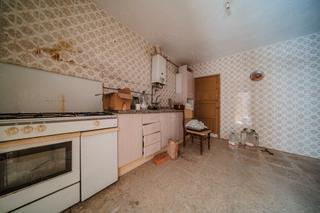 Maison  Calle galatea. Gran oportunidad en el parador: dos viviendas en una, con patio