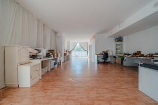 Geschäftsraum  Calle carboneras. Local comercial en primera planta con múltiples posibilidades –