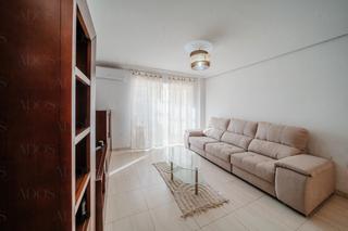 Pis a El Parador de las Hortichuelas. Piso de 2 dormitorios con enorme plaza de aparcamiento