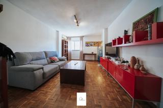 Pis  Calle san isidro 48. Piso en venta en la zona de regiones