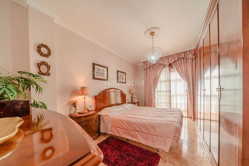 Foto 1041967b-d67b-420f-a4a4-4b2a2de4ac19. Casa adossada a calle doctor castro 40 a Ejido centro Ejido (El)