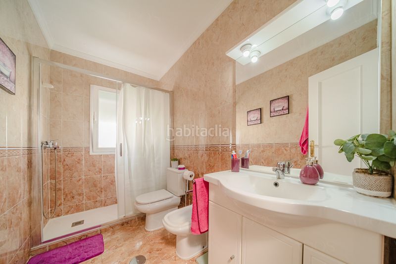 Foto a3e596e1-c043-4371-8a2c-cd0d335a2c34. Casa adossada a calle doctor castro 40 a Ejido centro Ejido (El)