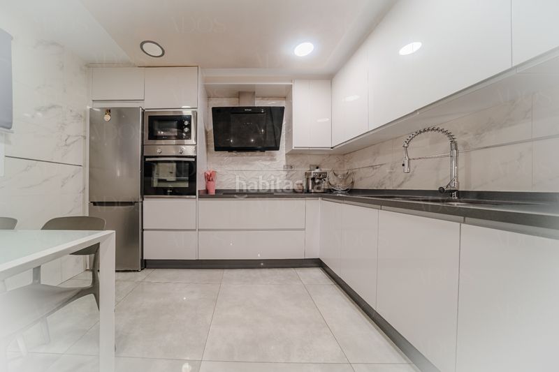 Foto ca0541e5-73df-4878-9867-5d02f0df8d52. Maison avec cheminée parking dans Balerma Ejido (El)
