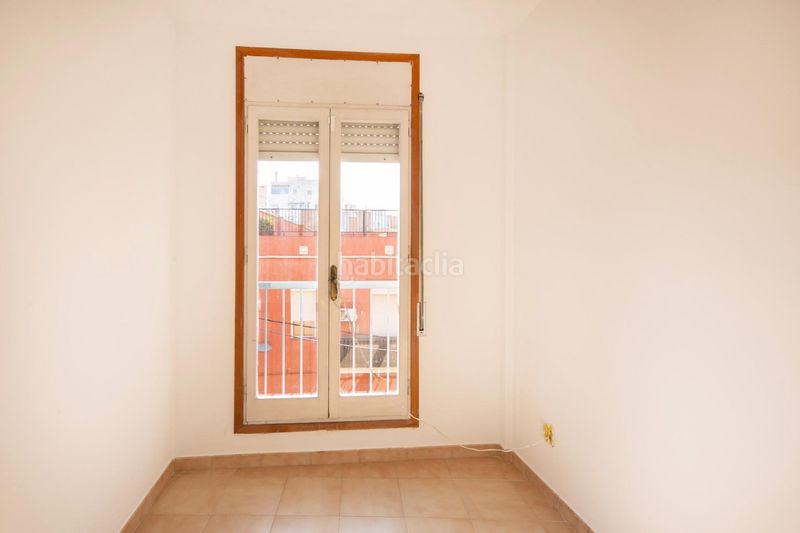 Foto 1f3b7d94-ad84-4eac-8d16-592056947d9d. Pis a Guinardó Barcelona