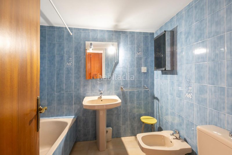 Foto a8db4750-f395-48fc-b83a-2797de464b09. Pis a Guinardó Barcelona