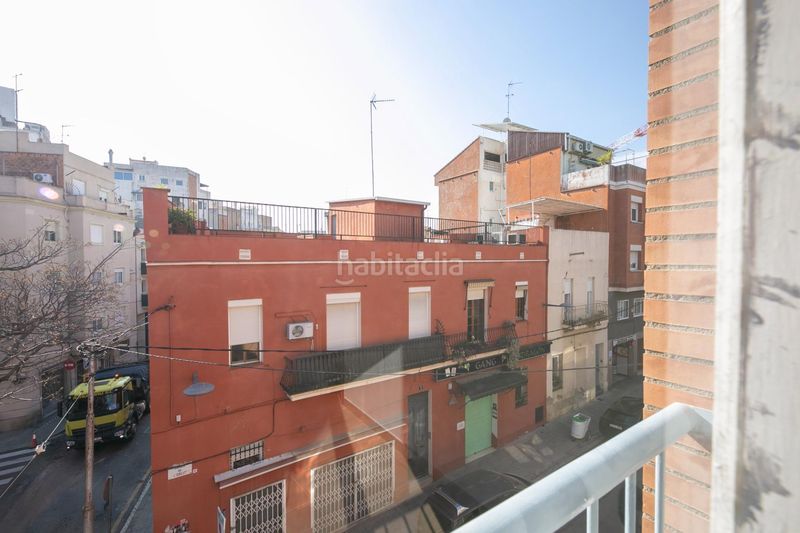 Foto a32990d9-851f-4b29-a730-0f2e986c4674. Pis amb calefacció a Guinardó Barcelona