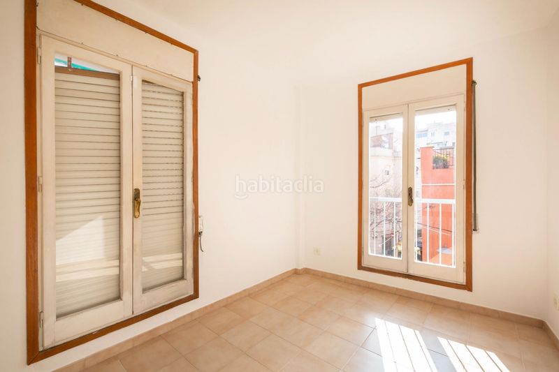 Foto fd53d83b-b831-4066-80eb-d8743d46d85e. Pis amb calefacció a Guinardó Barcelona