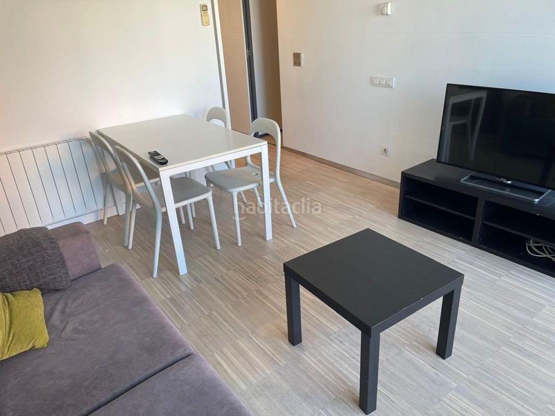 Foto 4bbe49dd-0ccd-4255-98c2-2ebf399178f0. Pis amb calefacció a Vila de Gràcia Barcelona