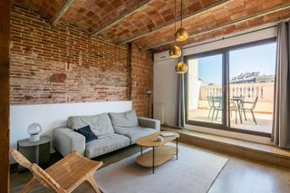Miete Dachwohnung in Dreta de l´Eixample. Ático amueblado con terraza en paseo de gracia