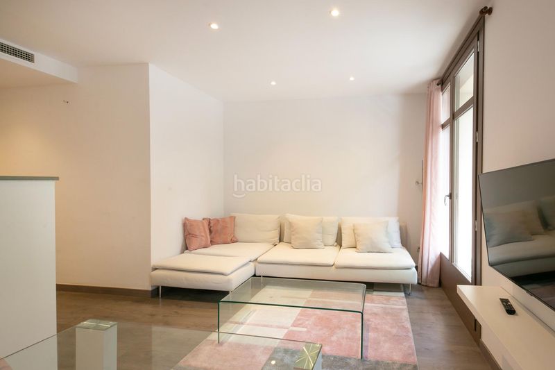 Foto 9ae6b1f2-dd59-4d31-b36a-3995624bee2f. Pis a Sant Antoni Barcelona