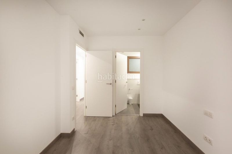 Foto 9b2ec342-d708-4176-9e36-f92617e31cdc. Pis a Sant Antoni Barcelona