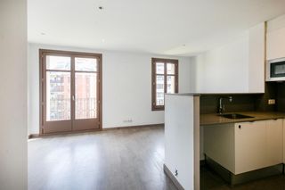 Piso  Avenida paral.lel. Piso en venta en sant antoni