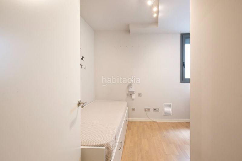 Foto bc246fbe-6db0-44f2-ad21-652bb5d21df0. Duplex con piscina in El Camp d´en Grassot i Gràcia Nova Barcelona